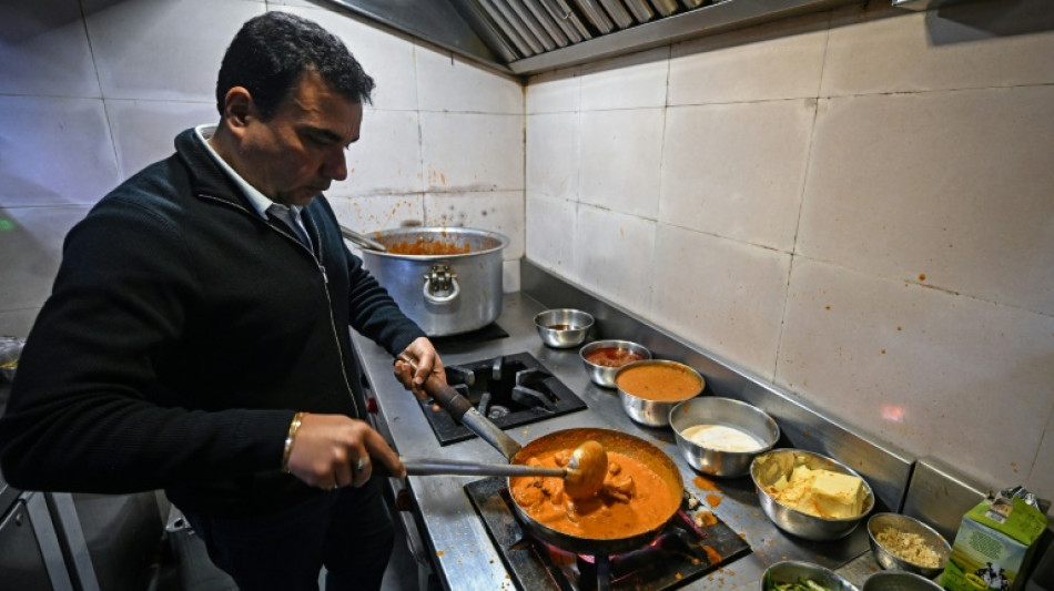 Deux restaurants indiens &agrave; couteaux tir&eacute;s autour du butter chicken