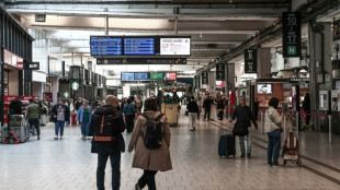Trafic tr&egrave;s perturb&eacute; &agrave; Montparnasse apr&egrave;s une "panne d'installation &eacute;lectrique"