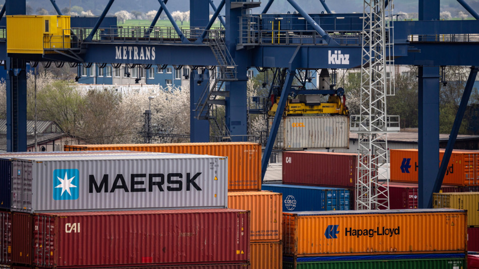 Istat, ad aprile export -7,5% su mese, -2,1% su anno