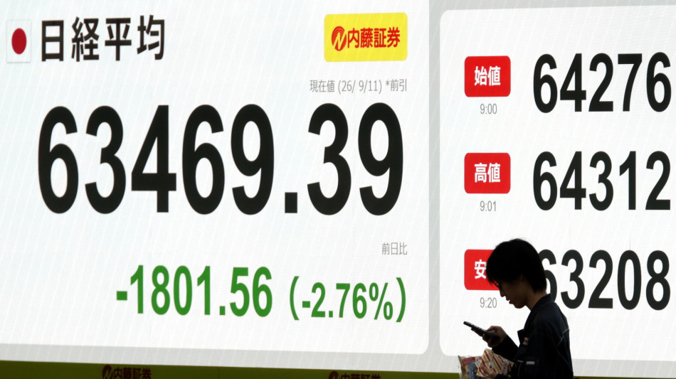Borsa: Asia debole coi tecnologici, il petrolio pesa sui bond