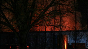 L'incendie dans un b&acirc;timent de Bollor&eacute; Logistics pr&egrave;s de Rouen est d&eacute;sormais circonscrit
