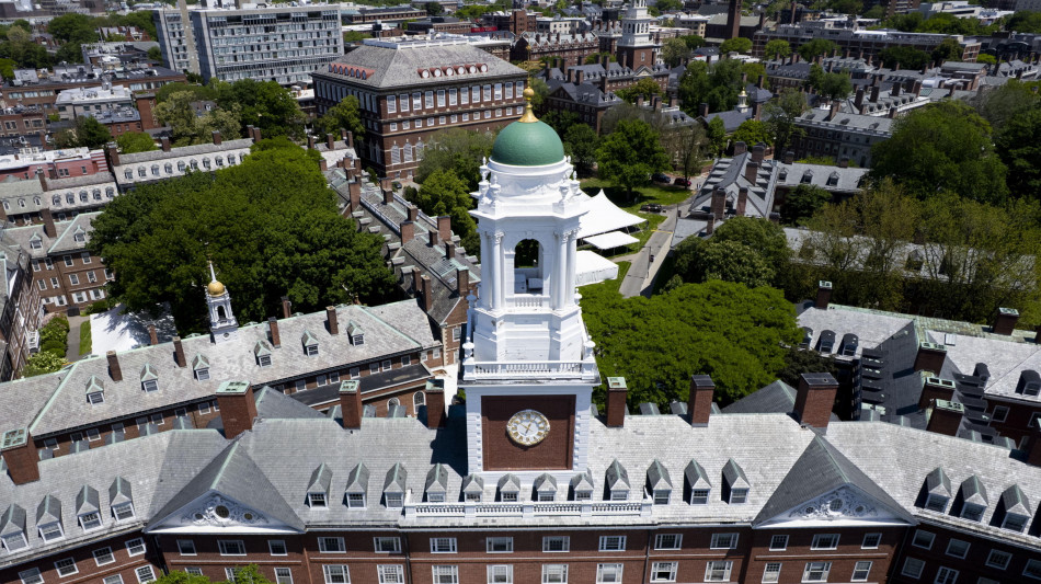 Cina, 'tuteleremo nostri studenti all'estero da bando Usa'