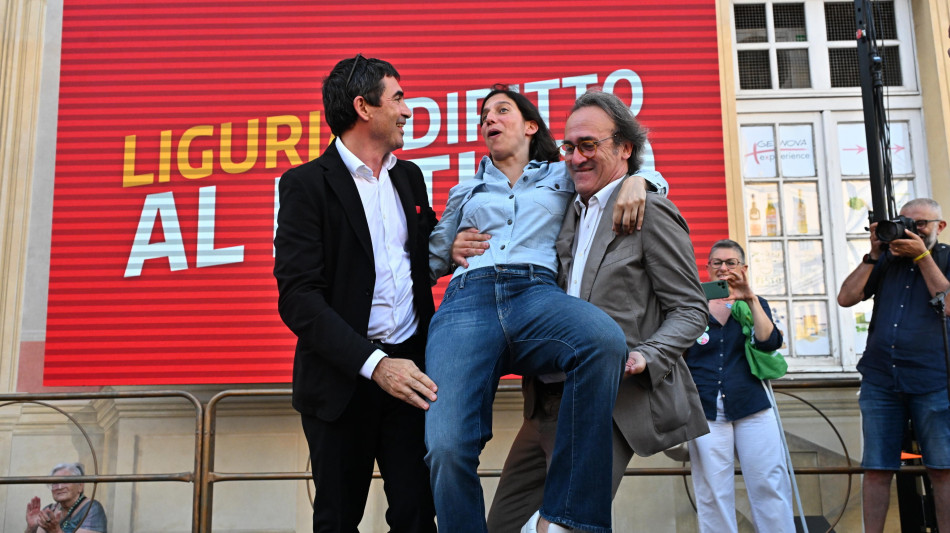 'Toti dimettiti', in piazza a Genova prove unit&agrave; centrosinistra