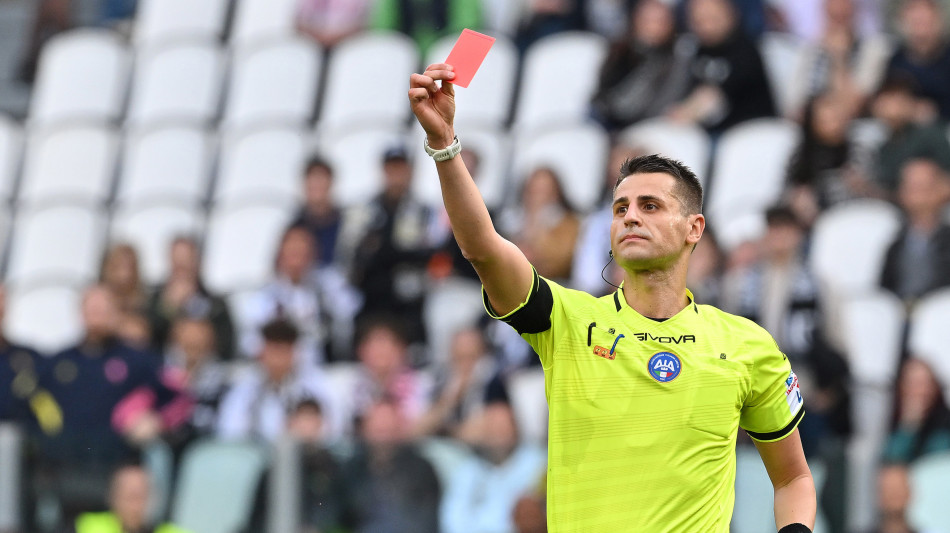 Calcio: Juve; Yldiz si scusa con tutti, 'molto dispiaciuto'