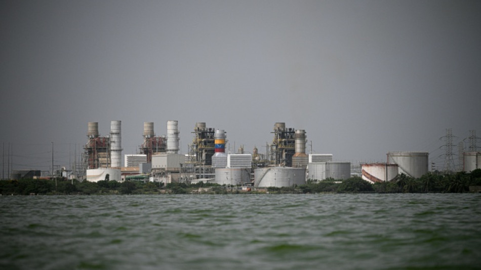 Three ships head to US with Venezuela oil as capacity concerns grow