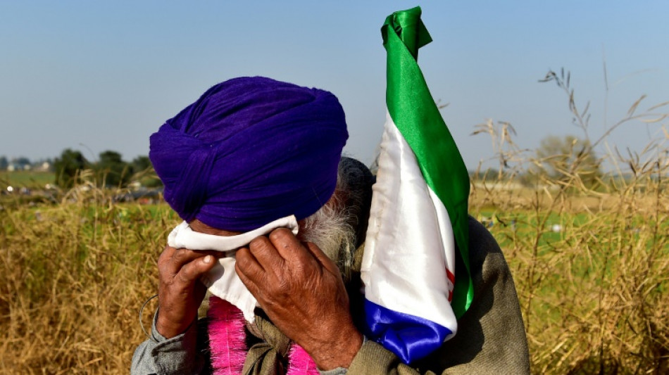 Inde: tirs de gaz lacrymog&egrave;nes pour arr&ecirc;ter une marche d'agriculteurs en col&egrave;re