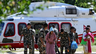 Bajo alerta de nuevas riadas, Nepal lucha por rescatar a sobrevivientes en un t&uacute;nel