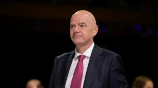 Infantino sob press&atilde;o da Uefa e da Conmebol