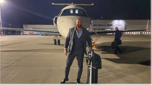 Ά&lambda;&epsilon;&xi; &Mu;&pi;ό&nu;&tau;&iota; &kappa;&alpha;&iota; &Lambda;ά&rho;&iota; &Phi;&iota;&nu;&kappa;, &epsilon;&pi;&iota;&kappa;&epsilon;&phi;&alpha;&lambda;ή&sigmaf; &tau;&eta;&sigmaf; BlackRock, &sigma;&tau;&omicron; &Beta;&epsilon;&rho;&omicron;&lambda;ί&nu;&omicron;: &Epsilon;&pi;&epsilon;&nu;&delta;ύ&sigma;&epsilon;&iota;&sigmaf; &sigma;&tau;&eta; &Gamma;&epsilon;&rho;&mu;&alpha;&nu;ί&alpha; &kappa;&alpha;&iota; &tau;&eta; &Rho;&omicron;&upsilon;&mu;&alpha;&nu;ί&alpha;;